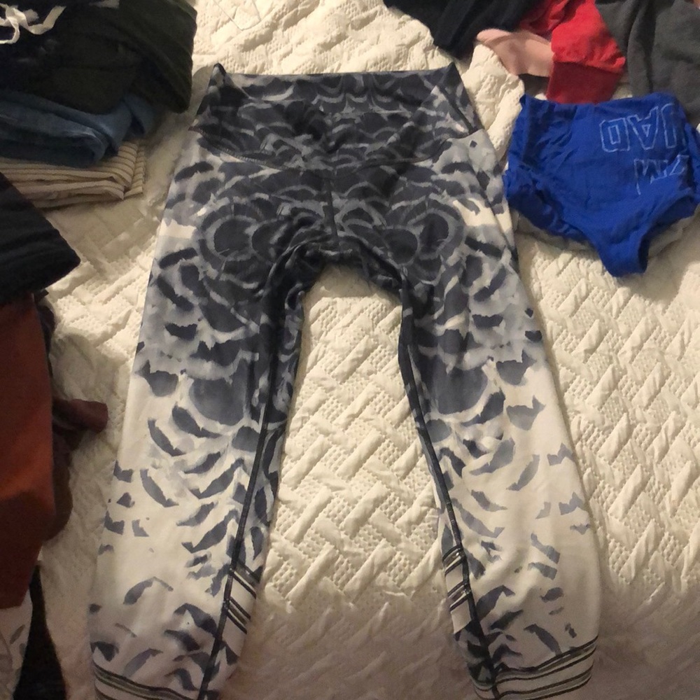 Lululemon pants